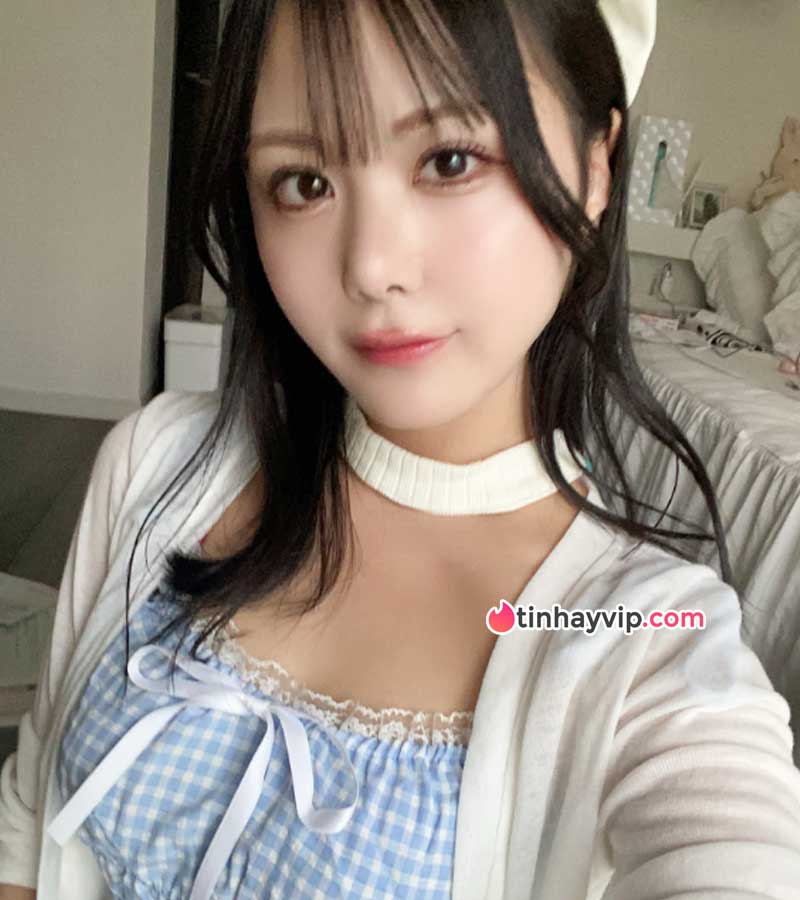Misaki Sonokami từ ngôi sao ảnh nóng đến JAV Idol