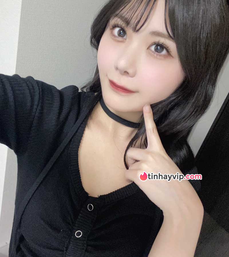 Misaki Sonokami từ ngôi sao ảnh nóng đến JAV Idol