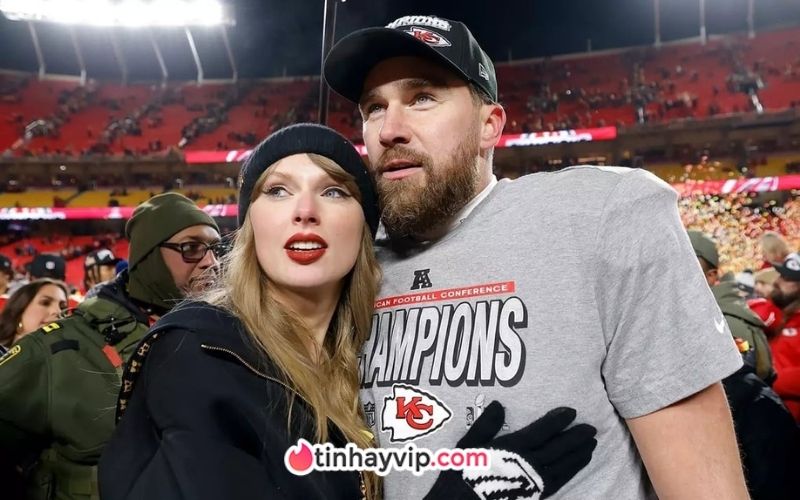 Taylor Swift và Travis Kelce