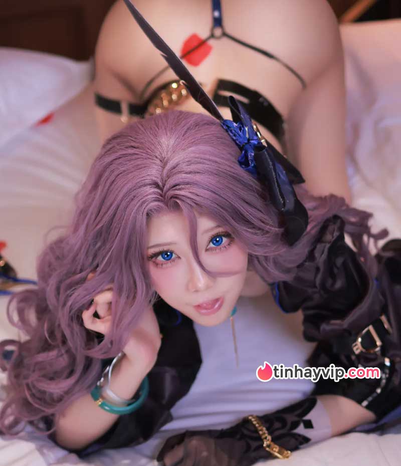 Aqua khoe bộ ảnh cosplay Jade Honkai Star Rail 18+