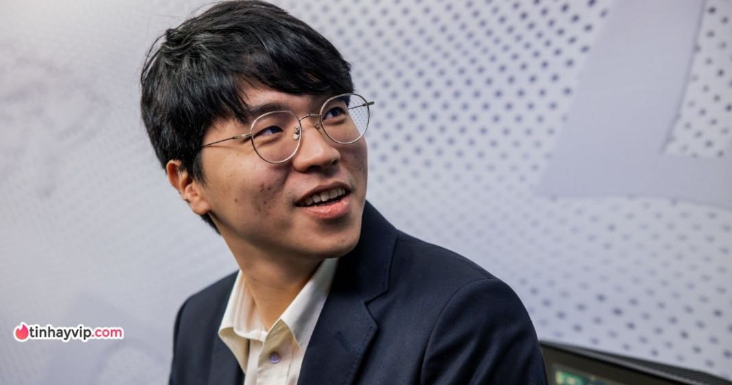 Bengi gửi lời khen ngợi Faker trước thềm đại chiến T1 - DK
