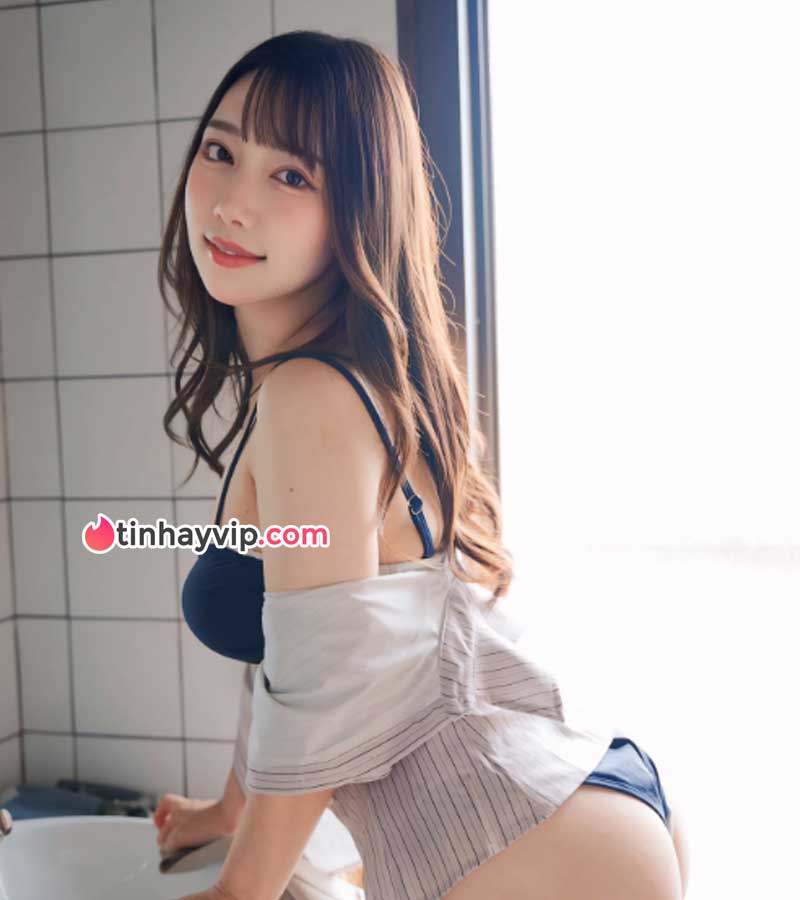 Mei Satsuki thích XXX với những ông chú lớn tuổi Mei Satsuki thích XXX với những ông chú lớn tuổi