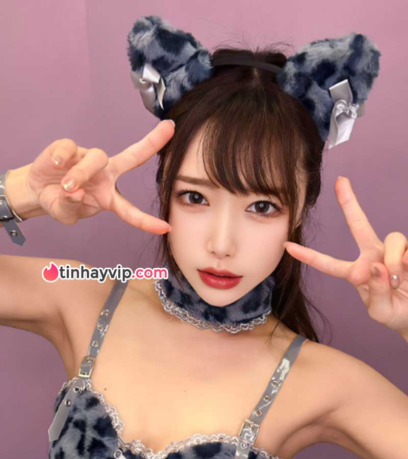 Mei Satsuki thích XXX với những ông chú lớn tuổi Mei Satsuki thích XXX với những ông chú lớn tuổi