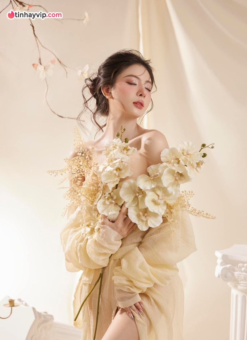 Trang Banana khoe vẻ đẹp "nàng thơ" ngọt ngào với bộ ảnh mới