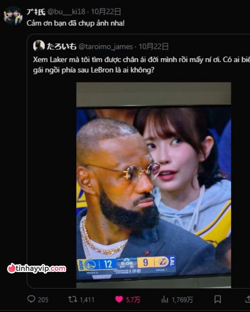 "Cô gái phía sau LeBron James" gây bão mạng - hóa ra là hot girl đình đám Nhật Bản "Cô gái phía sau LeBron James" là ai?