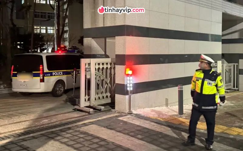 Cô giáo sát hại nữ sinh 8 tuổi bị tuyên án chung thân sau phiên sơ thẩm Vụ án cô giáo sát hại nữ sinh - cảnh sát tại hiện trường