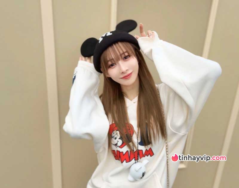 Dừng đóng AV, Hana Alice lén lút tại bệnh viện khiến CĐM hoang mang Dừng đóng AV, Hana Alice lén lút xuất hiện tại bệnh viện