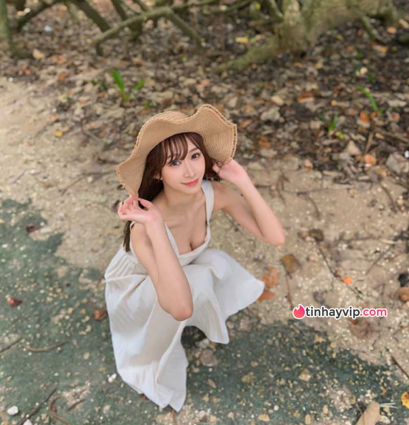 Dừng đóng AV, Hana Alice lén lút tại bệnh viện khiến CĐM hoang mang Dừng đóng AV, Hana Alice lén lút xuất hiện tại bệnh viện