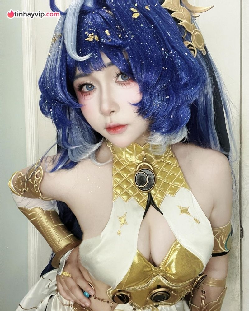 Coser Haniel viral chỉ sau một lần biến hình "sương sương"