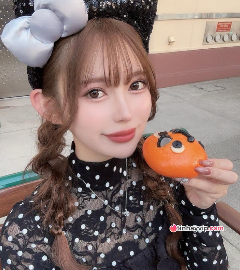 Idol JAV siêu vòng 1 Ren Gojo khóc khi nhắc đến gia đình Idol JAV siêu vòng 1 Ren Gojo khóc khi nhắc đến gia đình