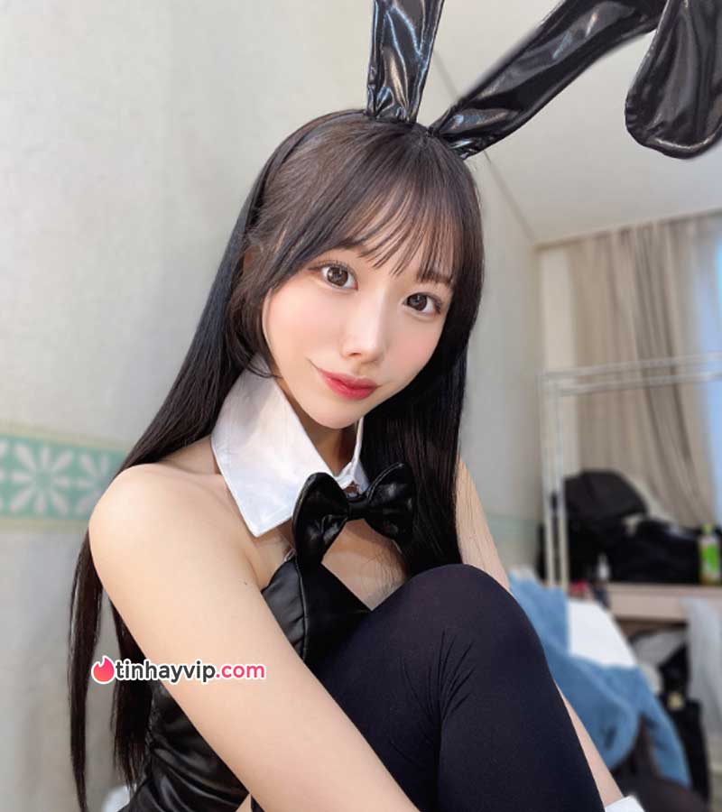 Ozaki Erika từ bỏ nghề phát thanh viên để đóng JAV Ozaki Erika từ bỏ nghề phát thanh viên để đóng JAV