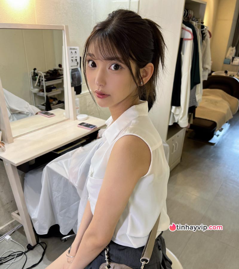 2 Thiên thần AV Fua Kaede và Hana Kuraki hợp tác 3some