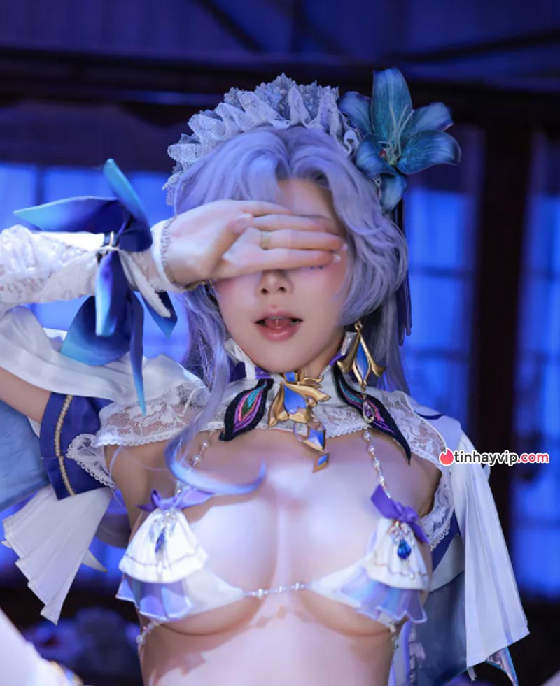 Aqua khiến fan đỏ mặt khi cosplay Cantarella Wuthering Waves 18+ Aqua khiến fan đỏ mặt khi cosplay Cantarella Wuthering Waves 18+