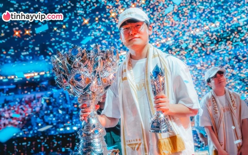 Gumayusi chính thức gia nhập Hanwha Life Esports! Gumayusi chính thức gia nhập Hanwha Life Esports!