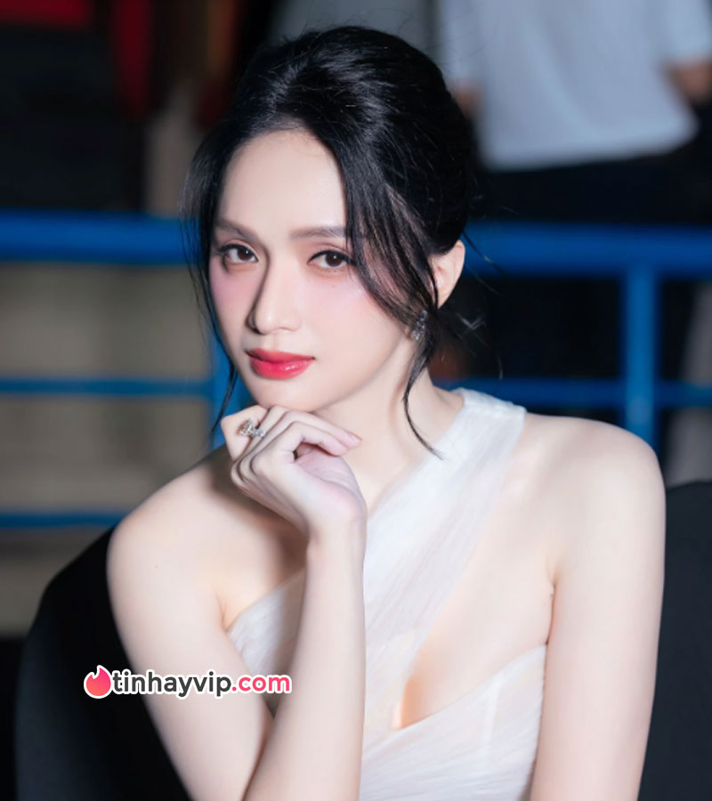 Hương Giang out MU 2025, Fátima Bosch bị chỉ trích