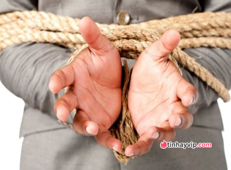 Ám ảnh khổ dâm bị giết là gì? Dấu hiệu cảnh báo sự lệch lạc Ám ảnh khổ dâm bị g-i-ế-t là gì? Dấu hiệu cảnh báo