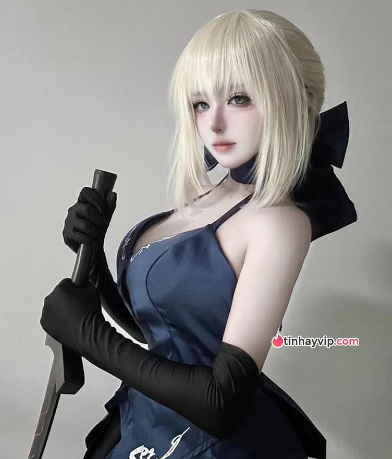 Đẹp hơn bản gốc Kuroneko cosplay khiến netizen trố mắt