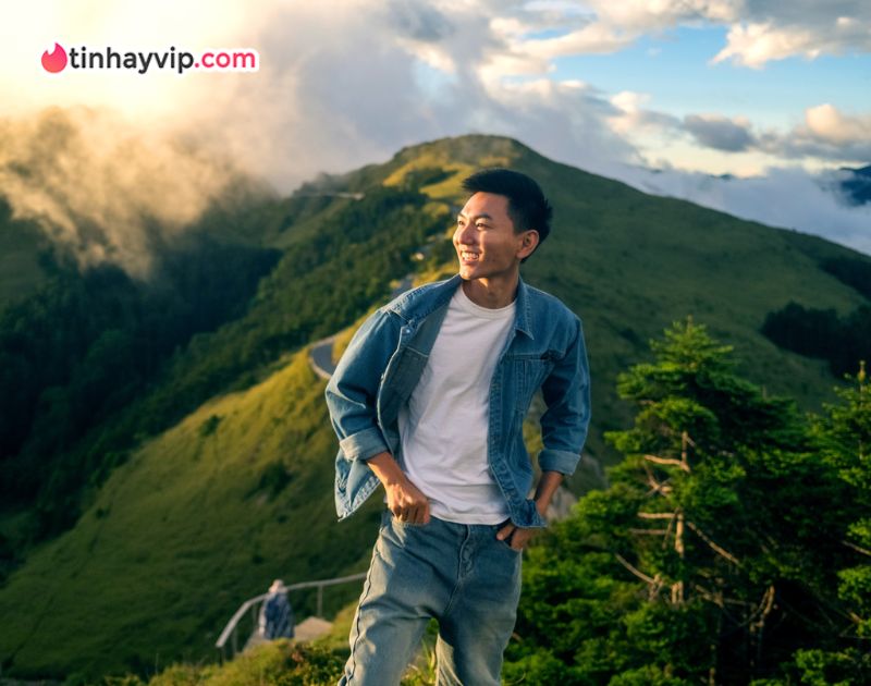 Khoai lang thang dính drama Hoa Hồng Đen