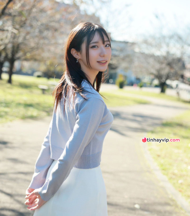 Miyoshi Yuka bật mí về hậu trường code phim JAV 4P hồ bơi