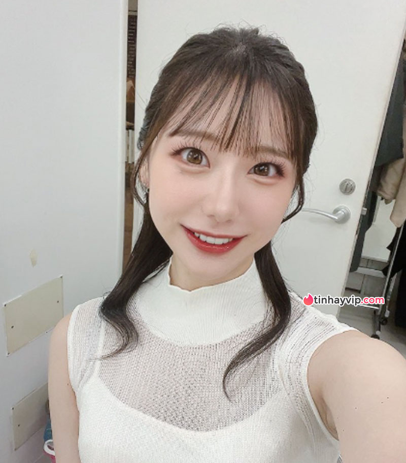 Miyoshi Yuka bật mí về hậu trường code phim JAV 4P hồ bơi