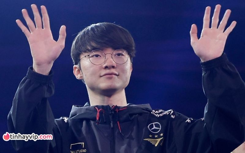 Không chỉ Faker, mà cả đội hình T1 xác nhận sẽ sang Việt Nam T1 xác nhận sang Việt Nam với đội hình đầy đủ, gồm cả Faker