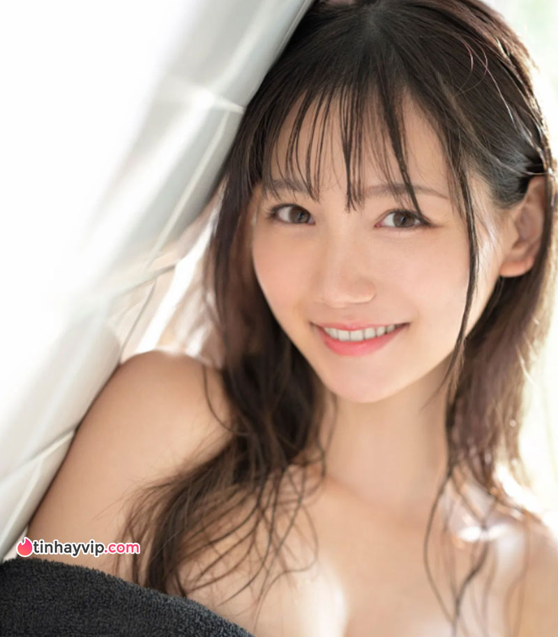 Cặp nữ sinh hoa khôi Nanatsumori Riri và Marin Mita tái xuất