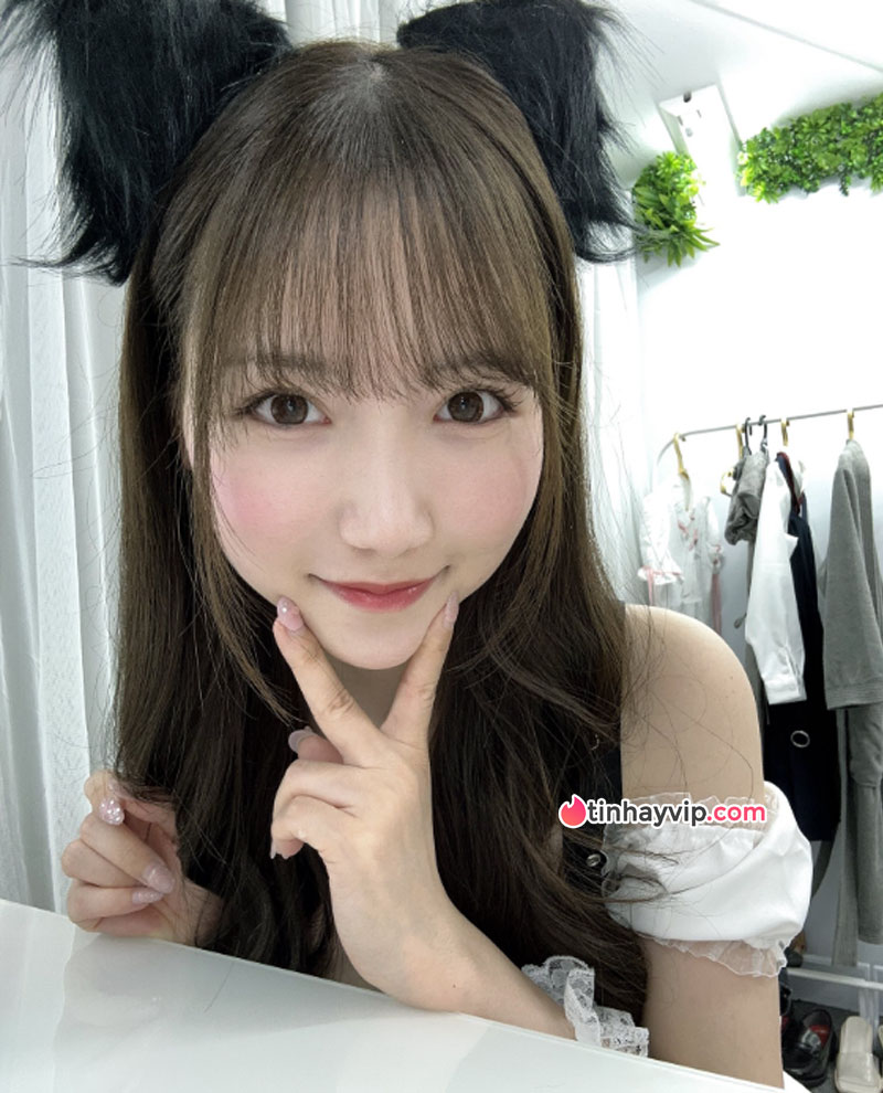 Mita Marin bày tỏ mong muốn 3some cùng Tano Karin