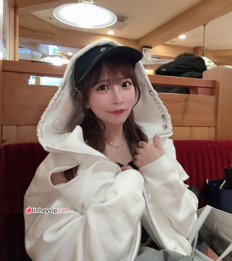 Aya Onami tự hào tuyên bố sở hữu vòng 3 đẹp nhất Aya Onami tự hào tuyên bố sở hữu vòng 3 đẹp nhất