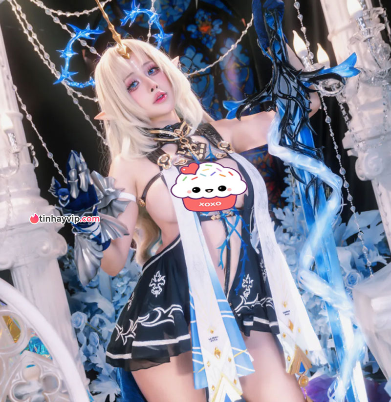 Byoru khoe ảnh cosplay Fleurdelys lộ cả vườn trái cây