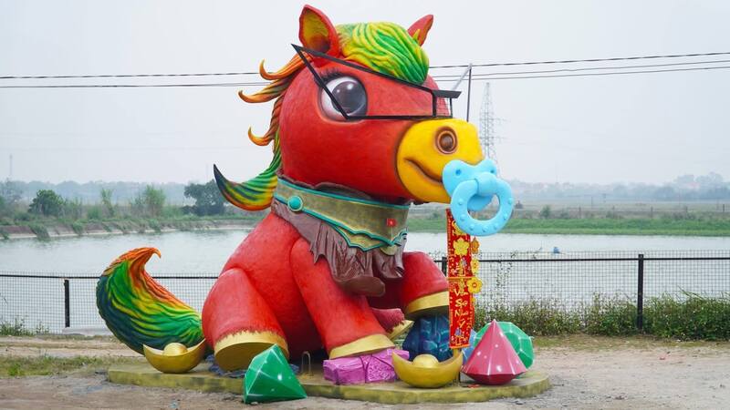 Chiêm ngưỡng dàn linh vật 2026 mã đáo thành công