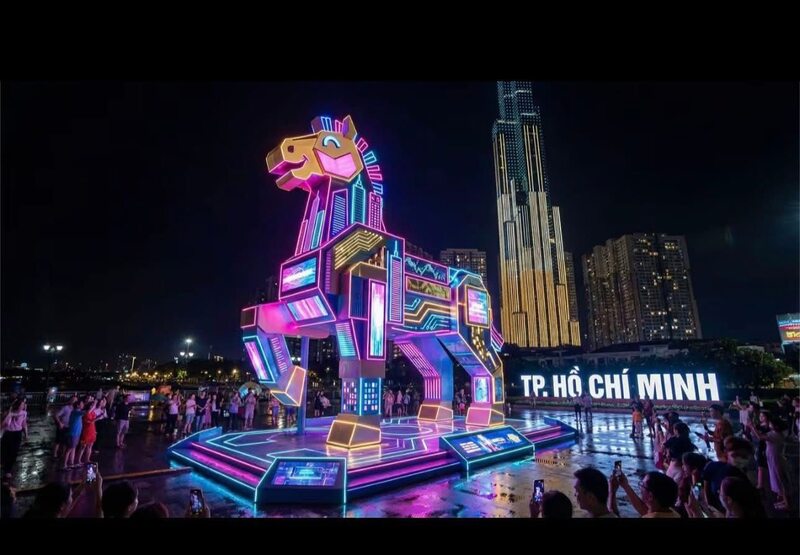 Chiêm ngưỡng dàn linh vật 2026 mã đáo thành công