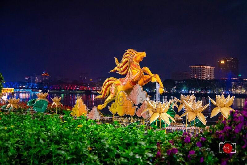 Chiêm ngưỡng dàn linh vật 2026 mã đáo thành công