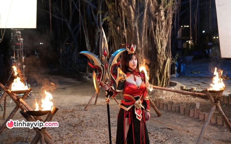 Eimi Fukada và Vinh Râu cùng làm một điều mà fan không ngờ