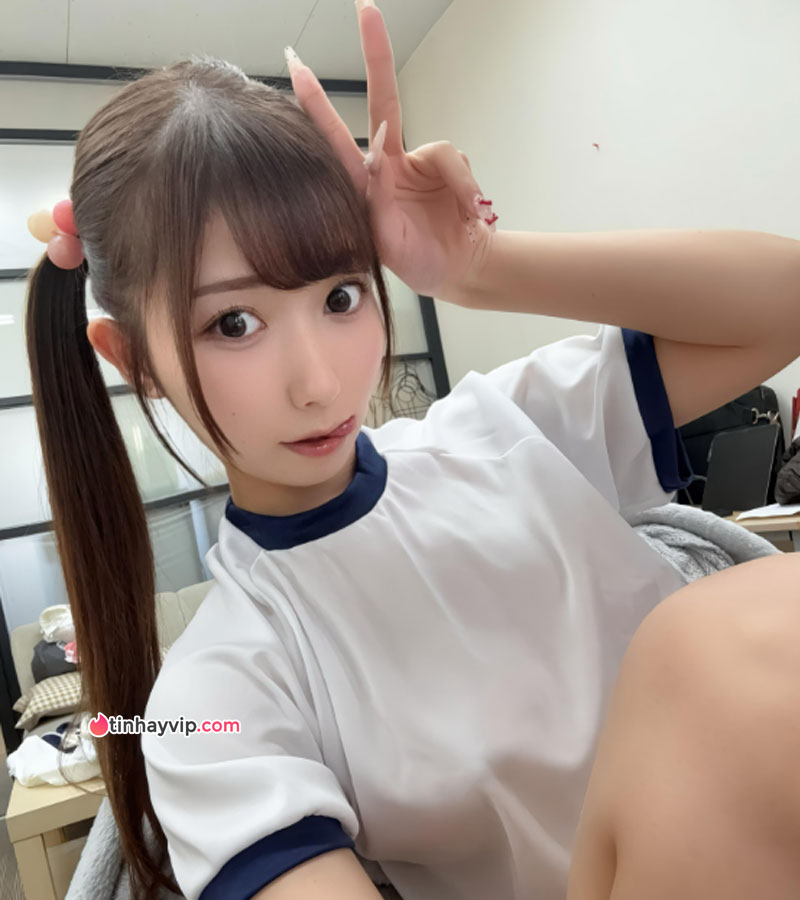 Miyu Aizawa tiết lộ bản thân đang mắc bệnh nghề nghiệp