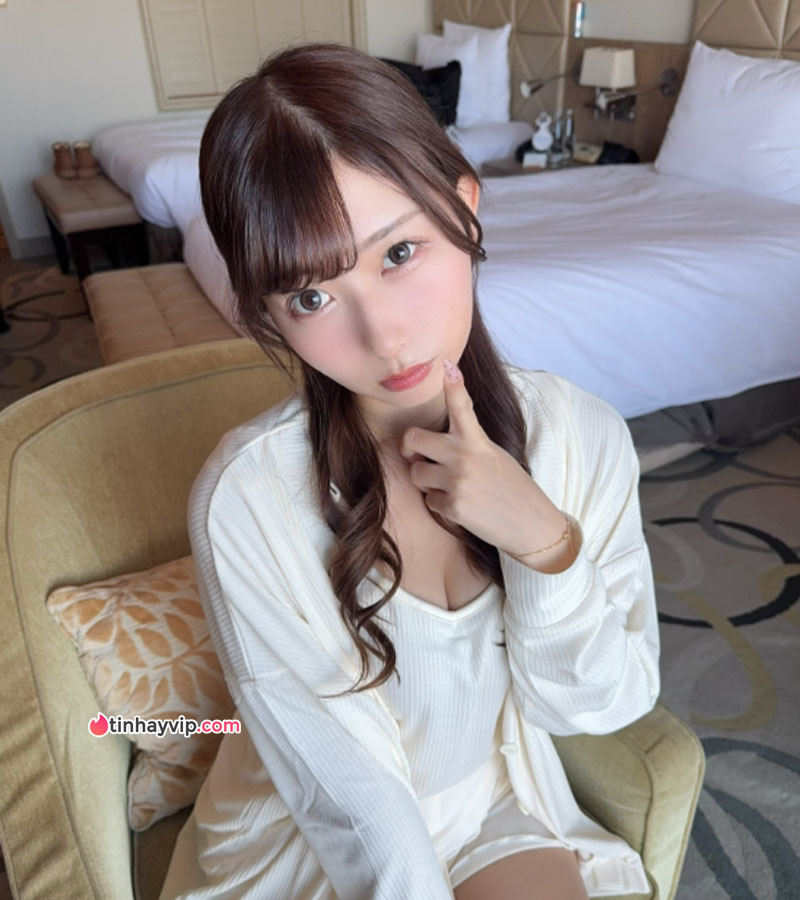 Miyu Aizawa tiết lộ bản thân đang mắc bệnh nghề nghiệp