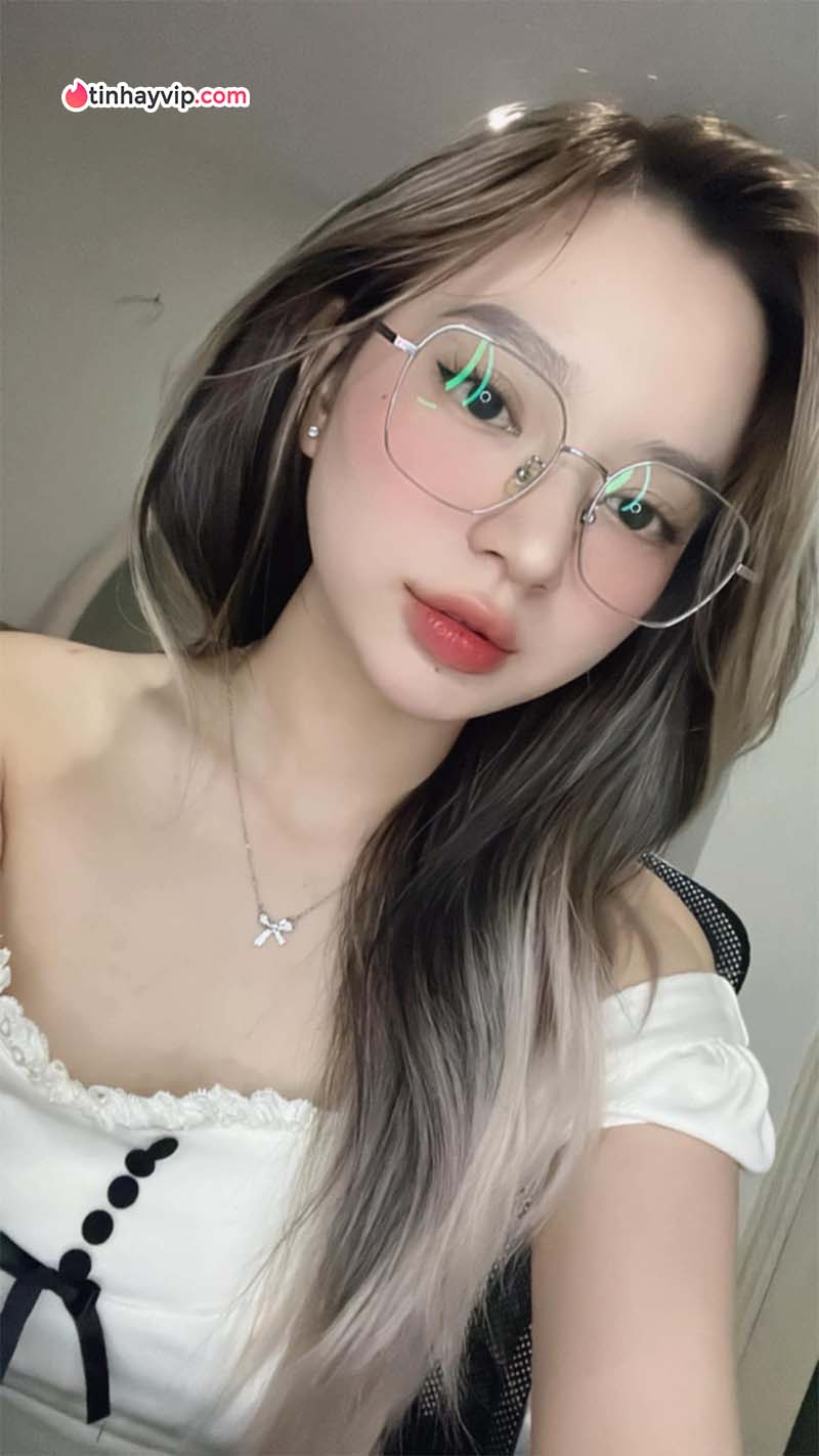 Chi Củ Cải tái xuất làng streamer với phong độ ổn định