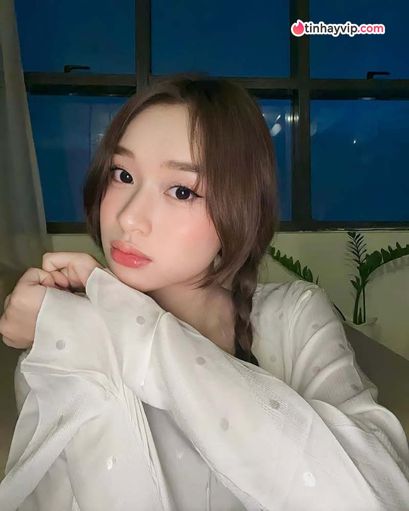 Karty Chang 2k1 gây sốt với bộ ảnh nữ thần biển đầy sexy