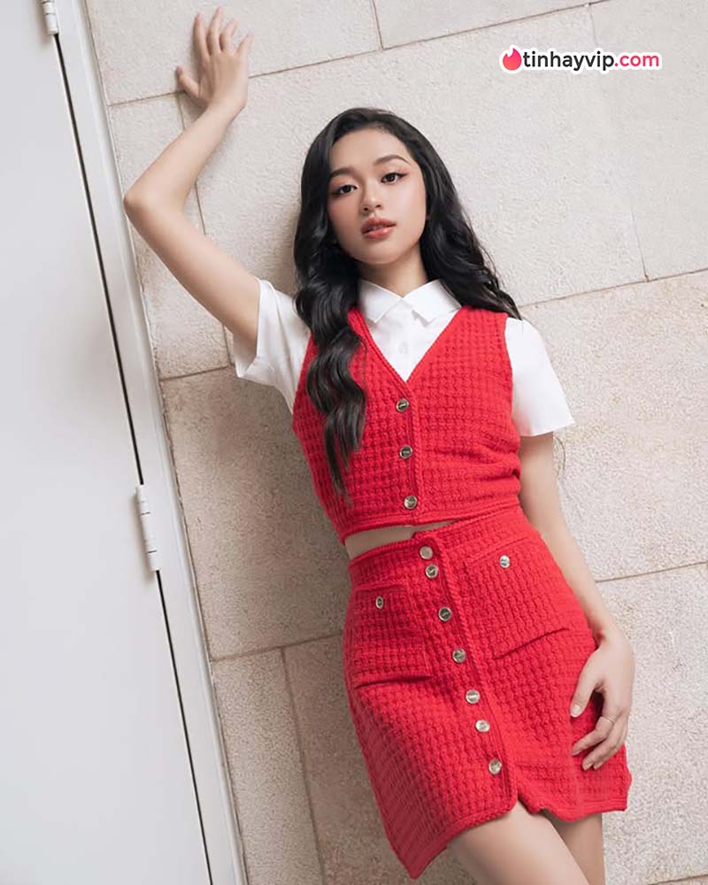 Karty Chang 2k1 gây sốt với bộ ảnh nữ thần biển đầy sexy