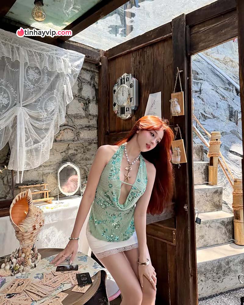 Karty Chang 2k1 gây sốt với bộ ảnh nữ thần biển đầy sexy