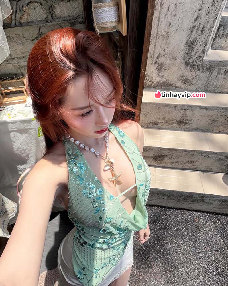 Karty Chang 2k1 gây sốt với bộ ảnh nữ thần biển đầy sexy