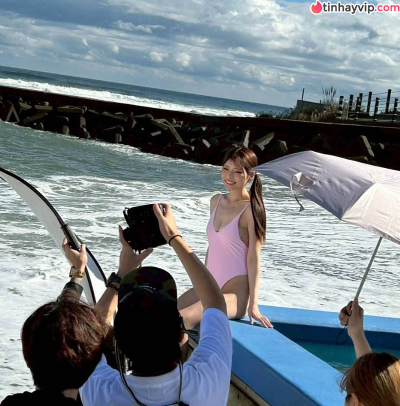 Thiên thần AV Honma Asami vừa chào sân đã bị khui quá khứ gây sốc