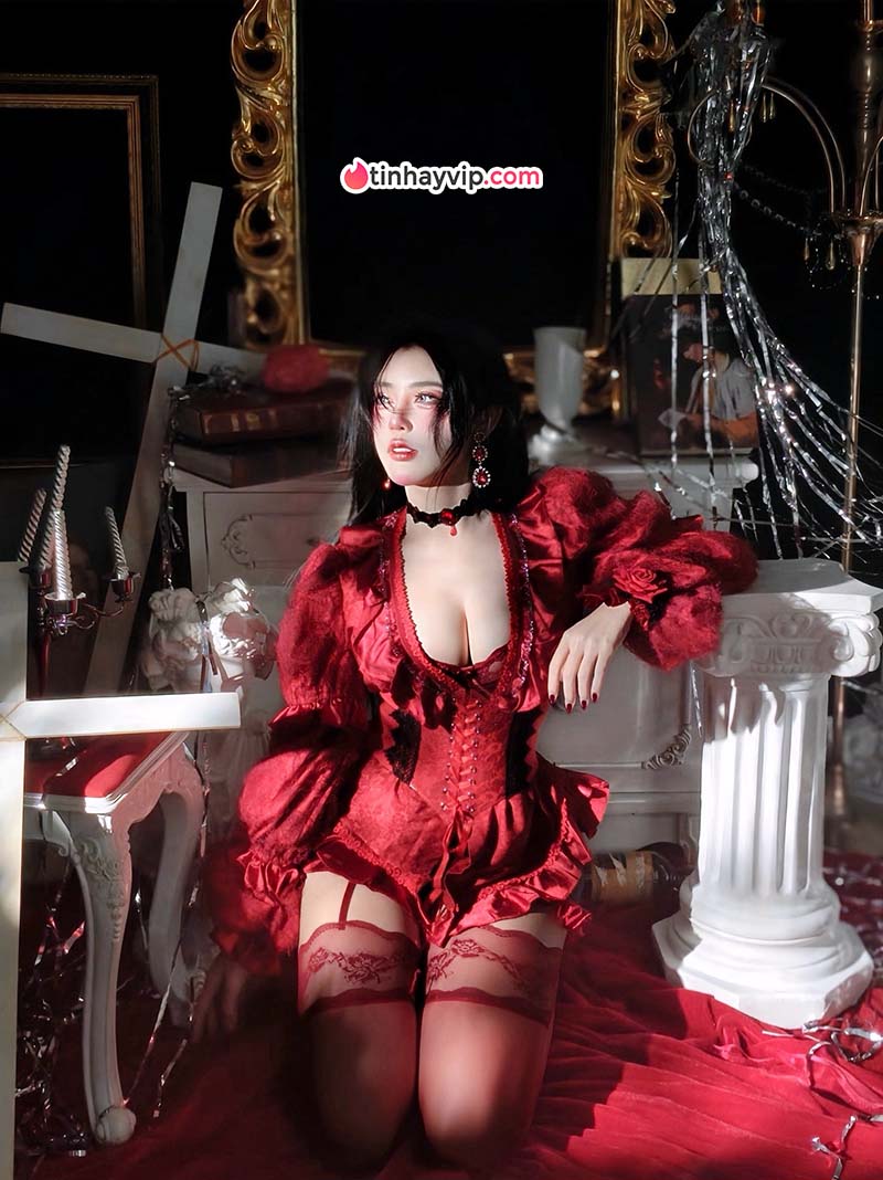 Una Tố Uyên: Diện mạo mới của sự sexy đầy bản lĩnh