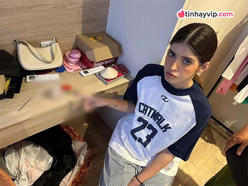 Chi Dân và người mẫu An Tây bị truy tố cùng 4 tiếp viên