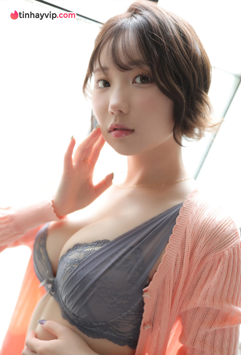 Eren Sora trải lòng sau khi tạm rời xa ngành AV, nếm trải cái kết đời không như mơ