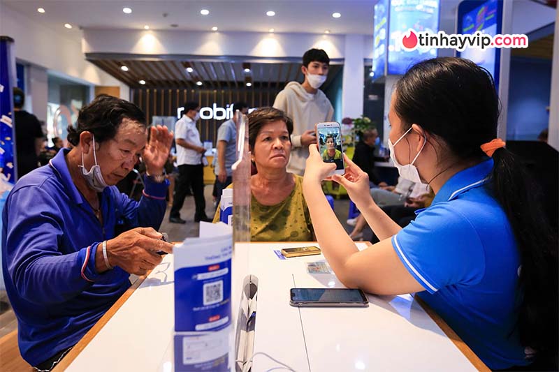 Hàng loạt thuê bao đứng trước nguy cơ bị khóa SIM