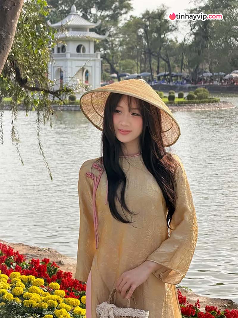 Hoàng Lan Anh và màn lên đồ bikini, khoe trọn đường cong