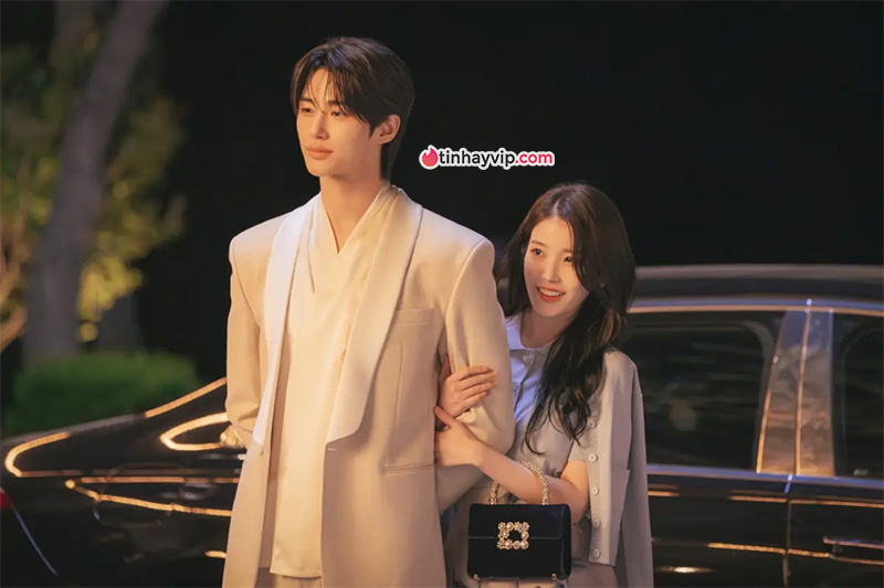 Perfect Crown thiết lập kỷ lục rating: Màn kết hợp bùng nổ giữa Byeon Woo-seok và IU Perfect Crown thiết lập kỷ lục rating: Màn kết hợp bùng nổ giữa Byeon Woo-seok và IU