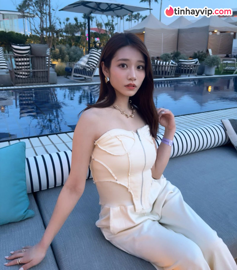 Saika Kawakita kỷ niệm 8 năm ra mắt, từng bước lấn sân sang lĩnh vực ca hát