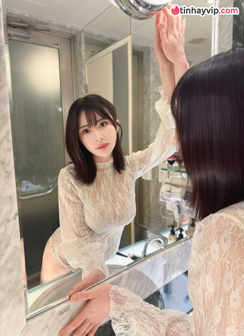 Diễn viên AV Tsujii Honoka bất ngờ được đội tuyển bóng rổ mời thử việc