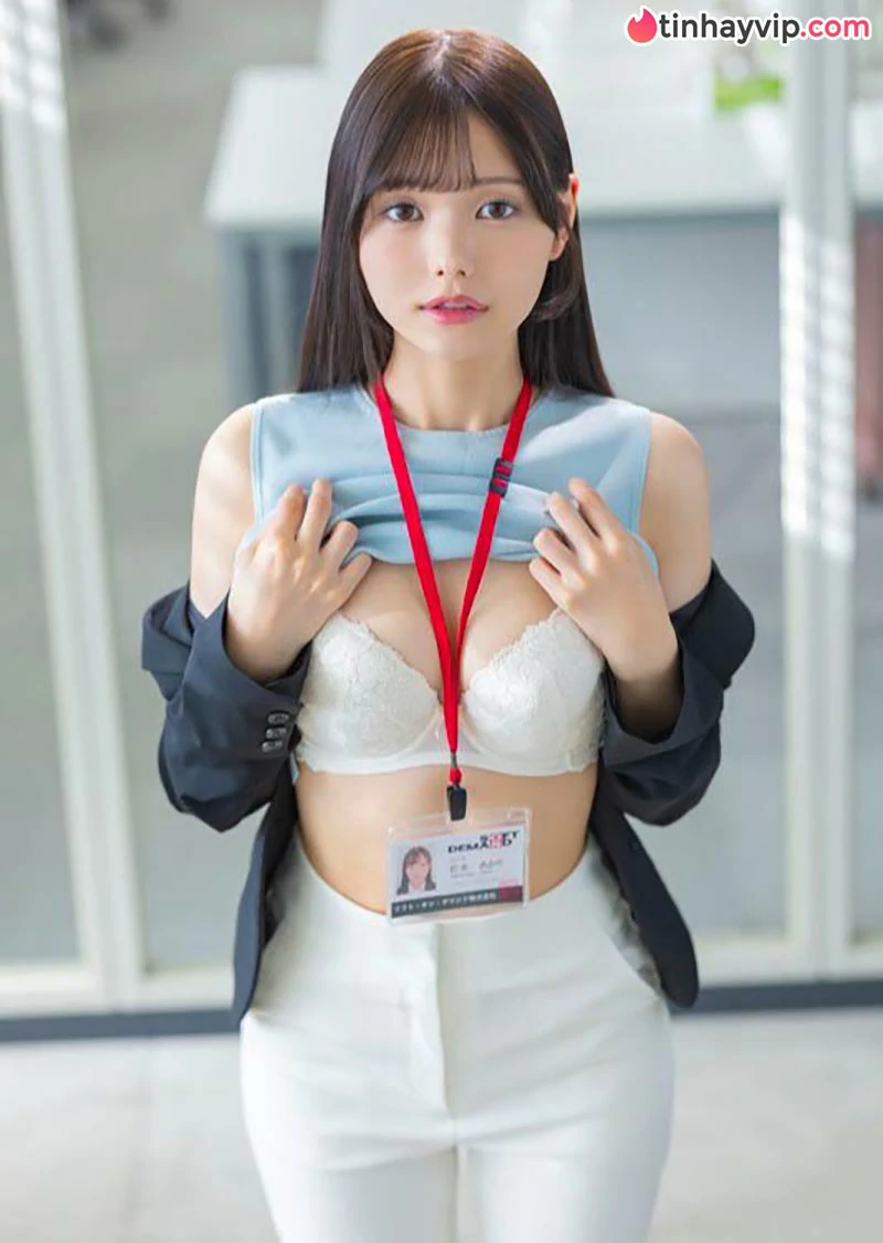 Akari Matsunaga gây bão MXH khi gia nhập dàn át chủ bài SOD Star